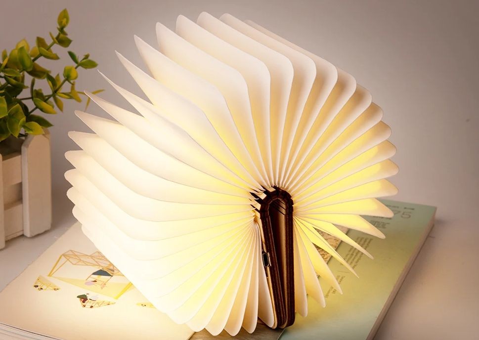 Luminária LED - Livro Encantado